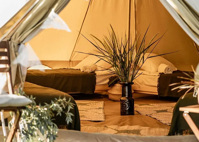 Luksusowy namiot Wpark Glamping Poltsamaa